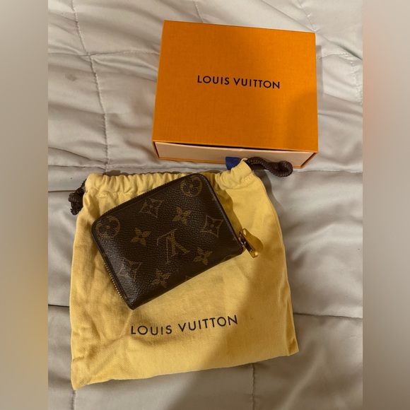 Louis Vuitton Handbags - Authentic 2020 Louis Vuitton Zippy Coin Purse